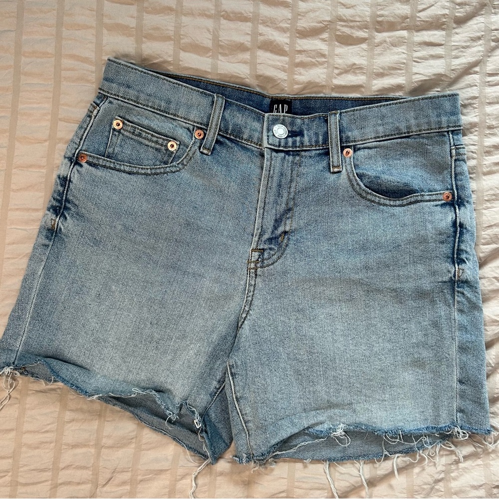 GAP Distressed Denim Shorts | High Rise Cutoffs | Size 27